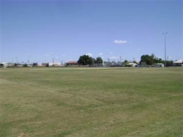 Alan-Cumming-Park_Oval-B.jpg