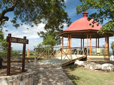 Queens-Park-Lions-Lookout-1.jpg